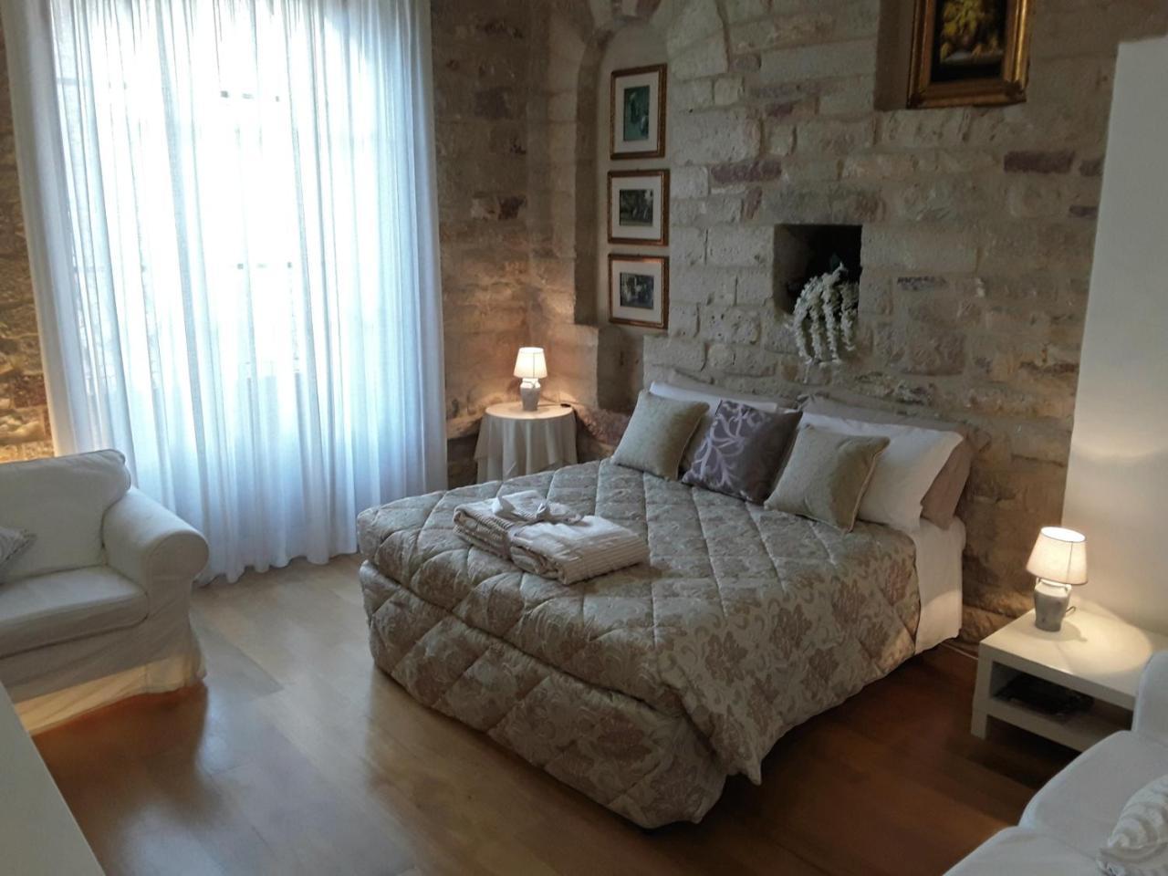 Suite Assisi Eksteriør billede